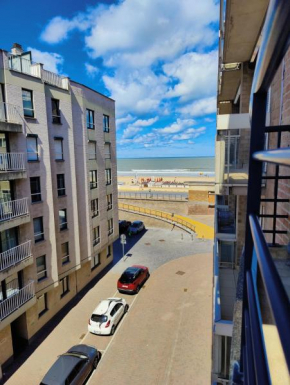 Nieuw modern appartement vlakbij strand